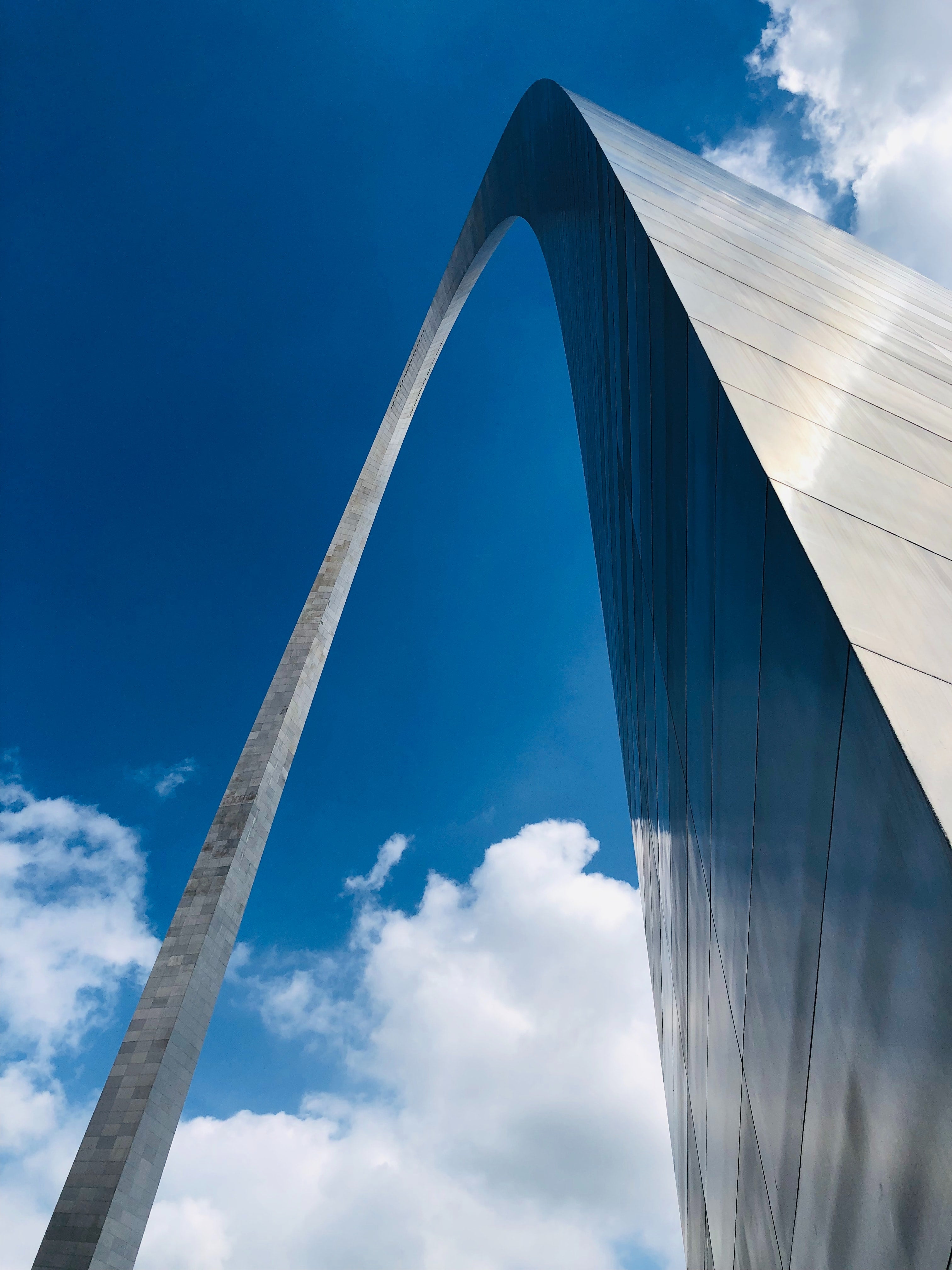 5 Incredible Hikes You Need to Take in and around Gateway Arch National Park