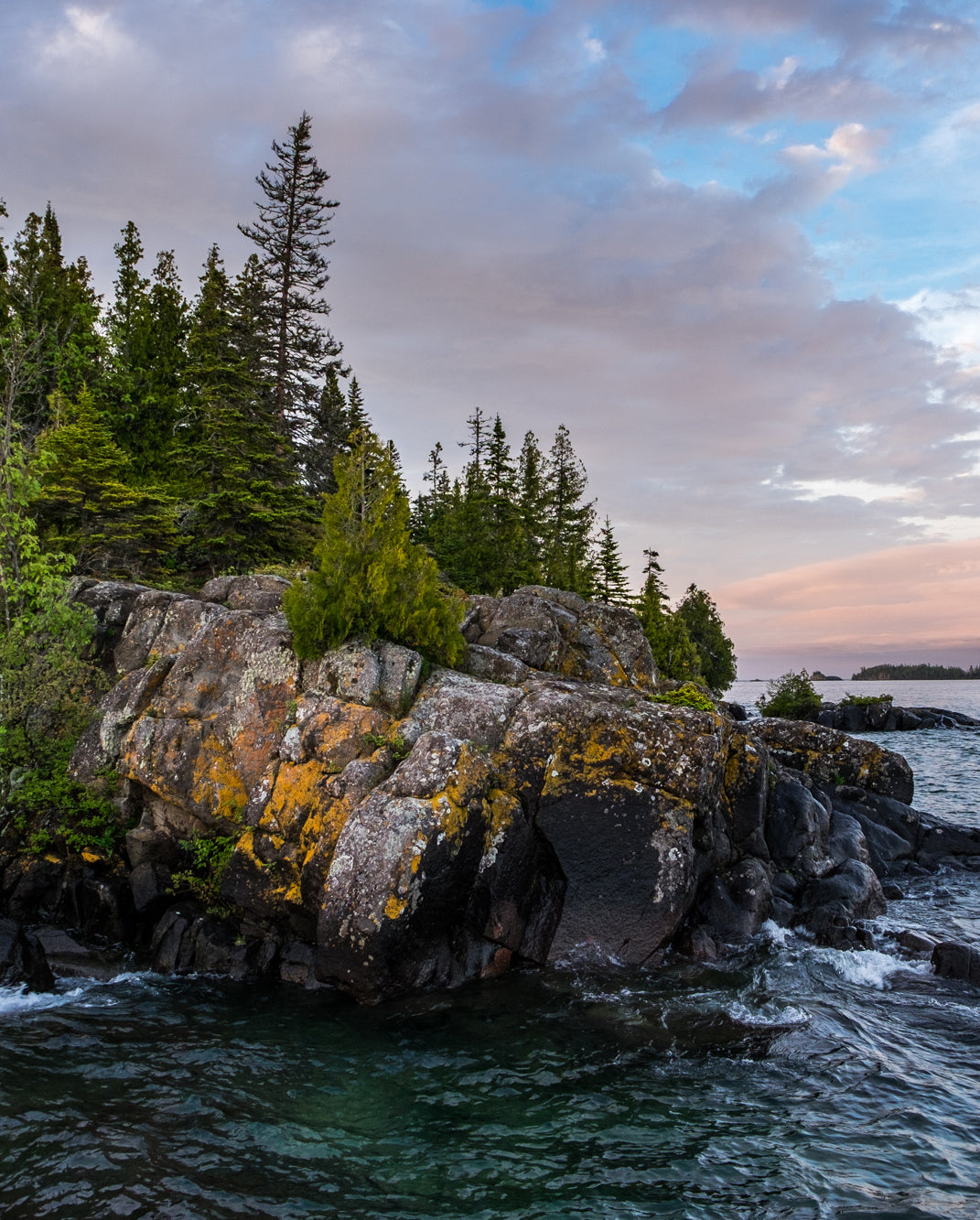 5 Beautiful Hikes You Need to Take at Isle Royale National Park