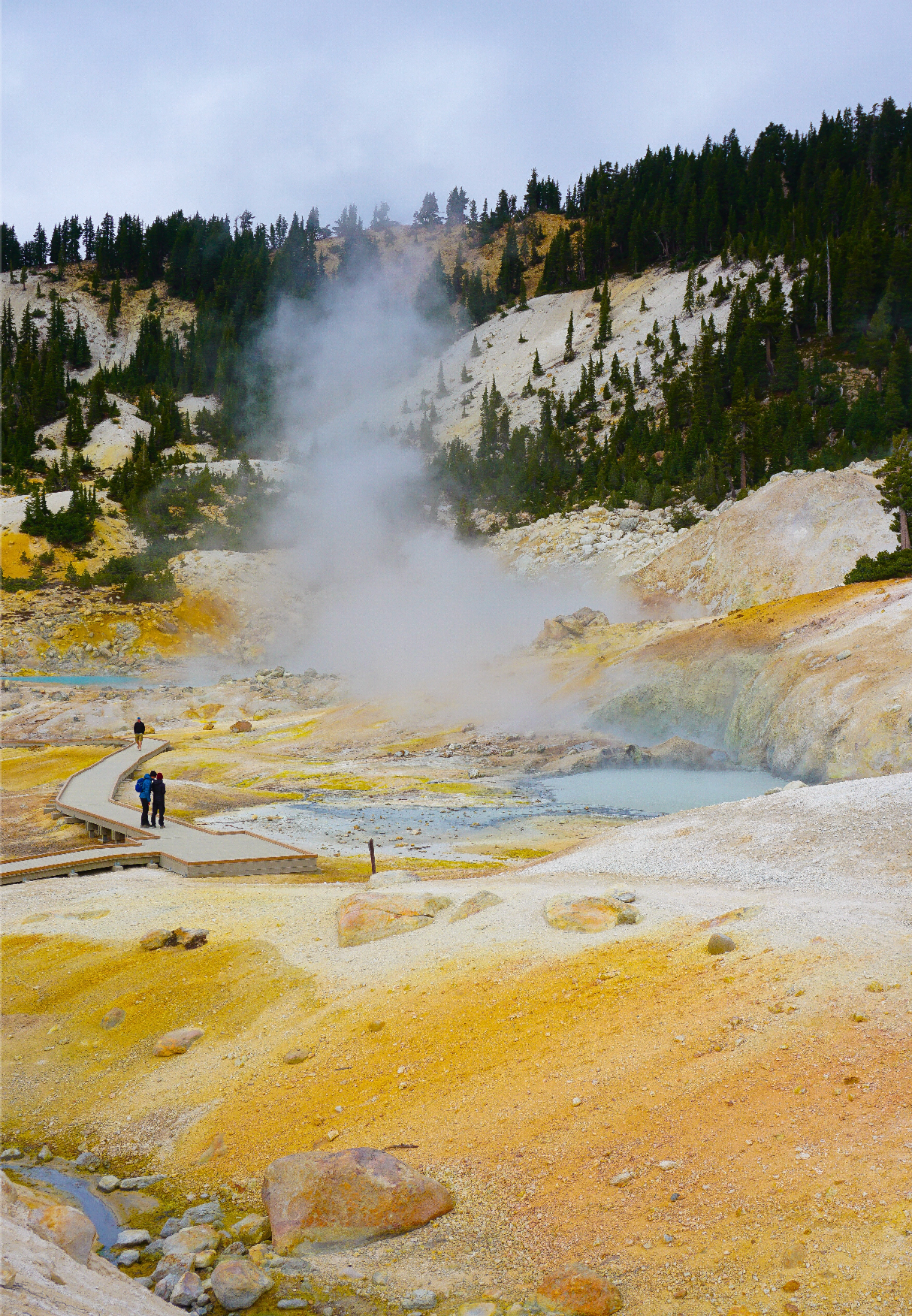5 Incredible Hikes You Need to Take at Lassen Volcanic National Park